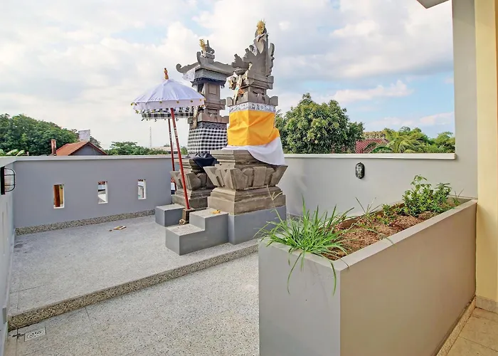 Hotel Oyo 92952 Nirmala